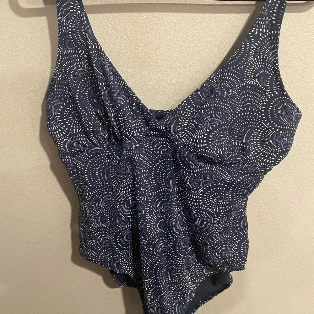 Leilani one‎ piece bathing suit